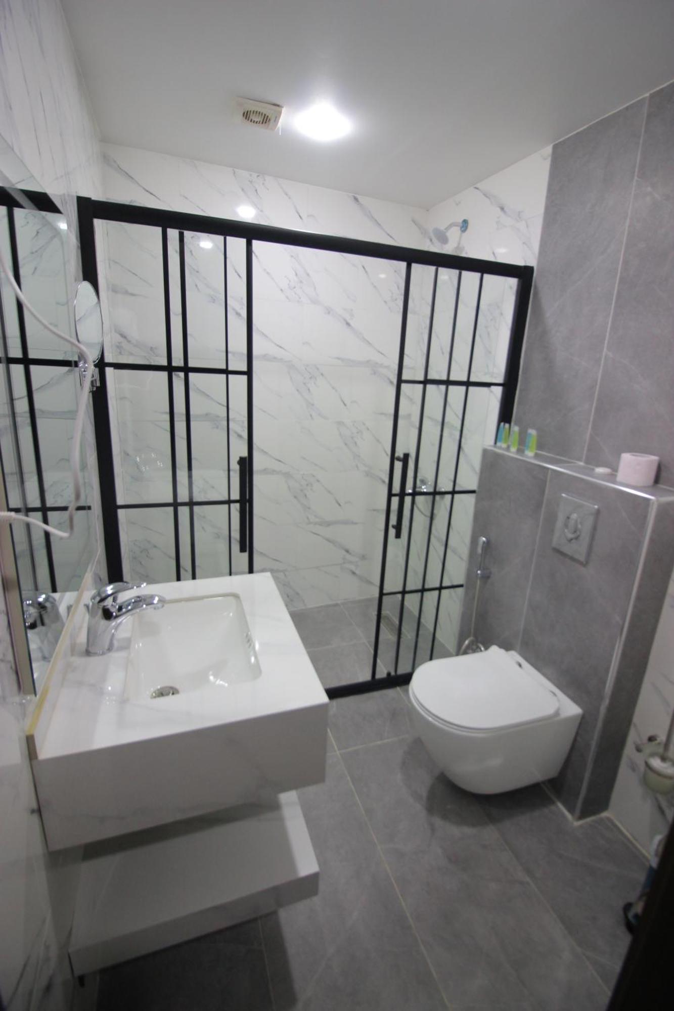 Beirut Hotel 2 New Амман Екстер'єр фото
