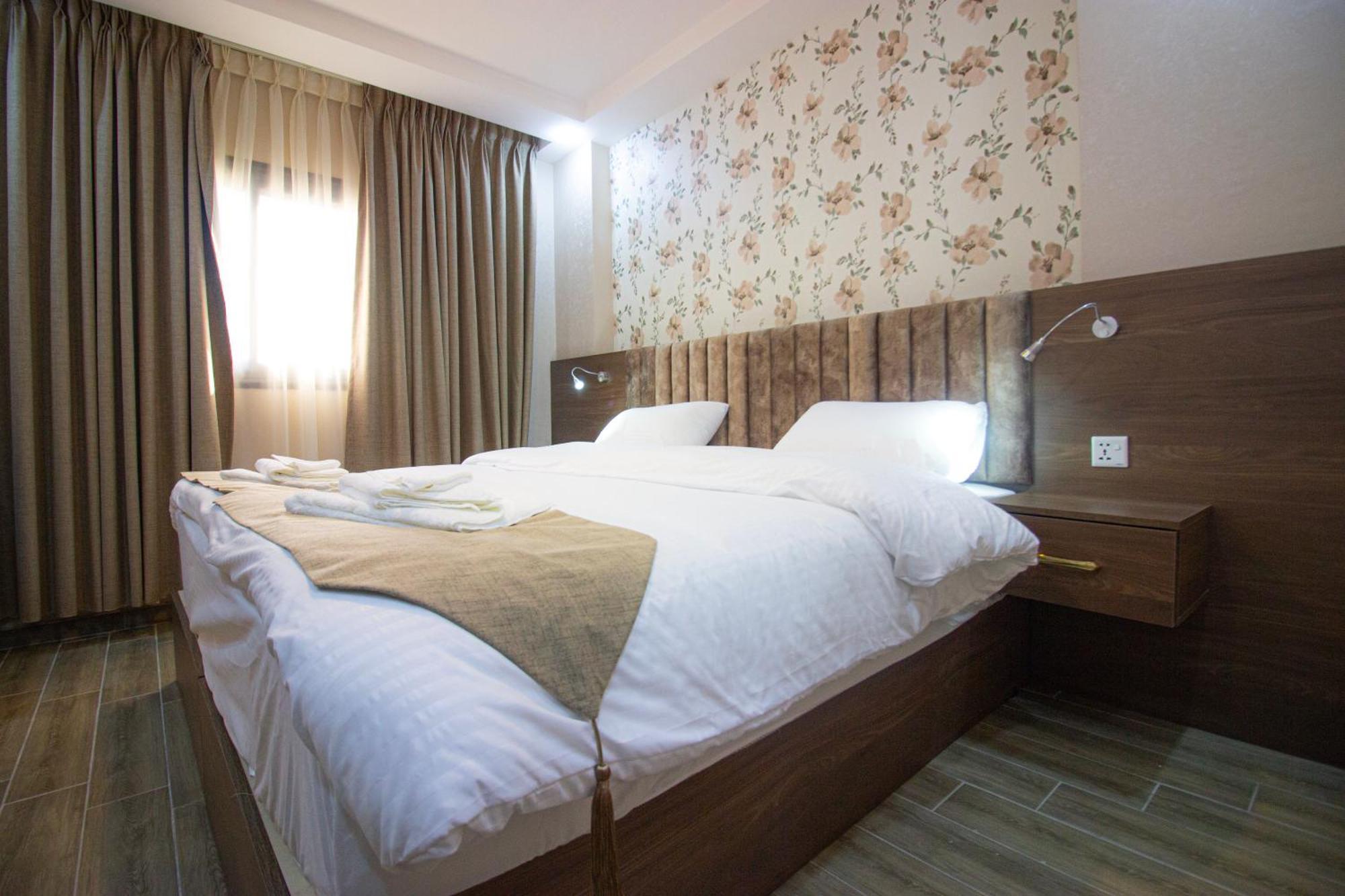 Beirut Hotel 2 New Амман Екстер'єр фото
